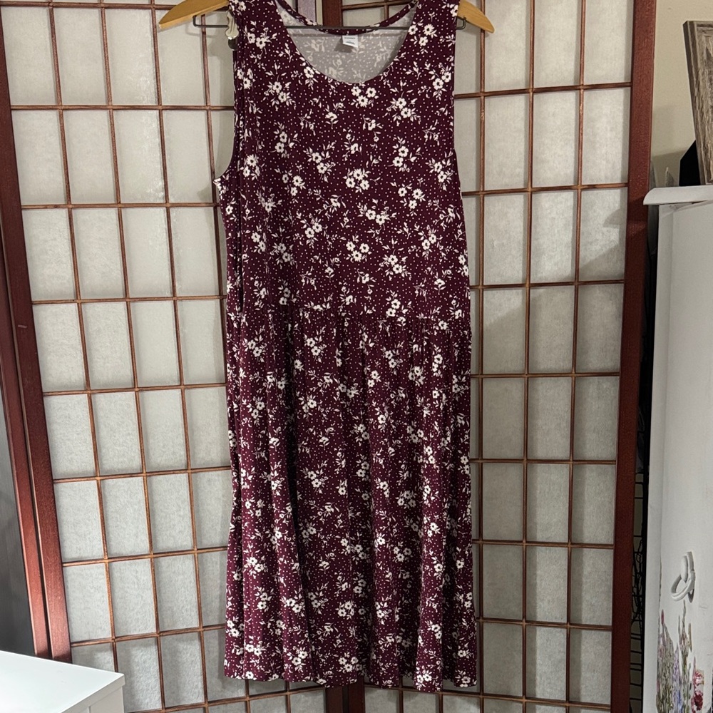Chic Floral Midi Dress - Burgundy PTP 19.5 inches. Cute Dress for Summer